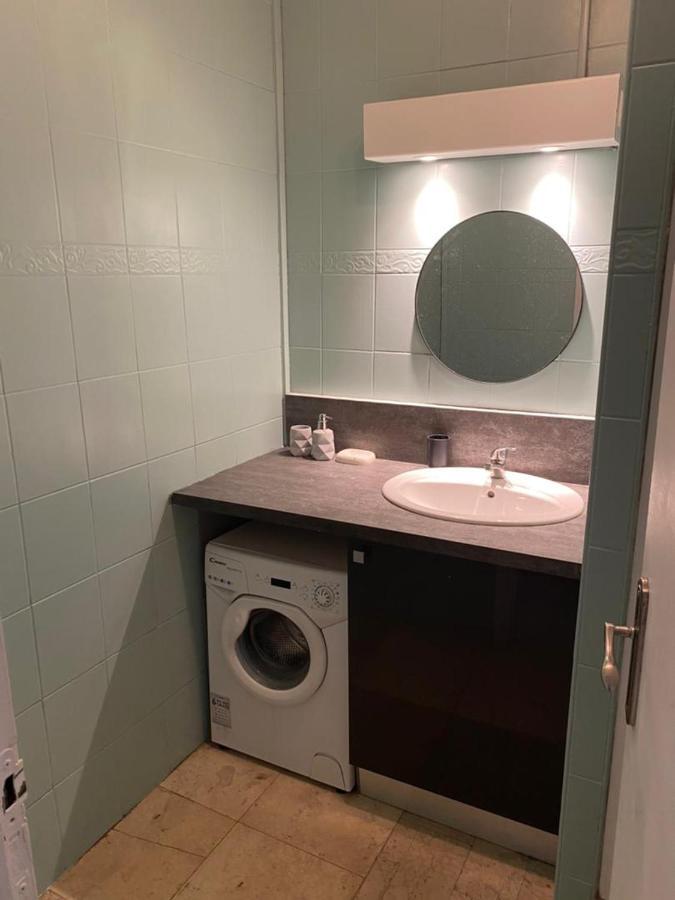 グルノーブルChambre Meublee Verte Boulevard Joseph Vallierアパートメント エクステリア 写真